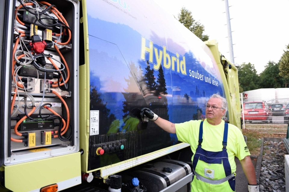 Hybrid-Müllauto (Foto: Reiner Pfisterer)