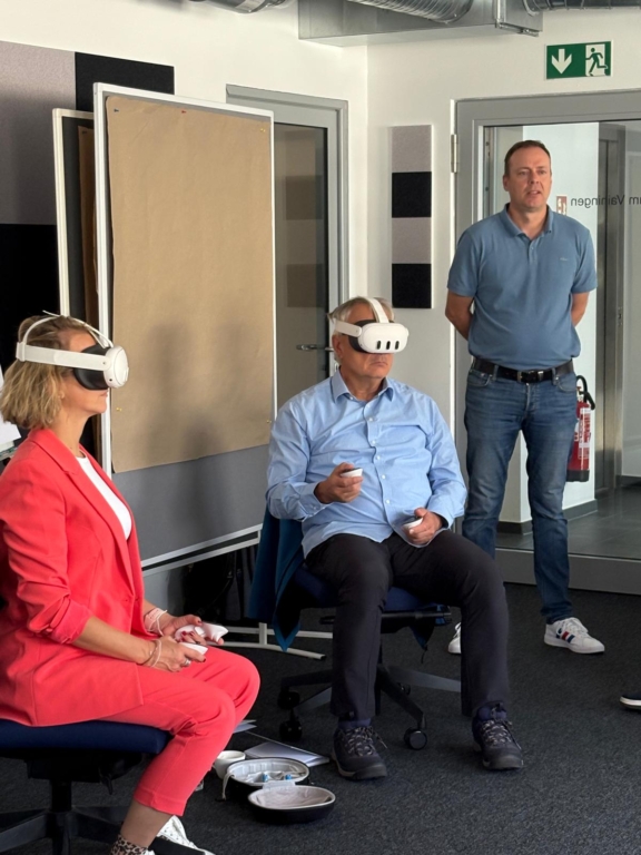 Virtuelle Reise in die Unternehmenswelt gestartet