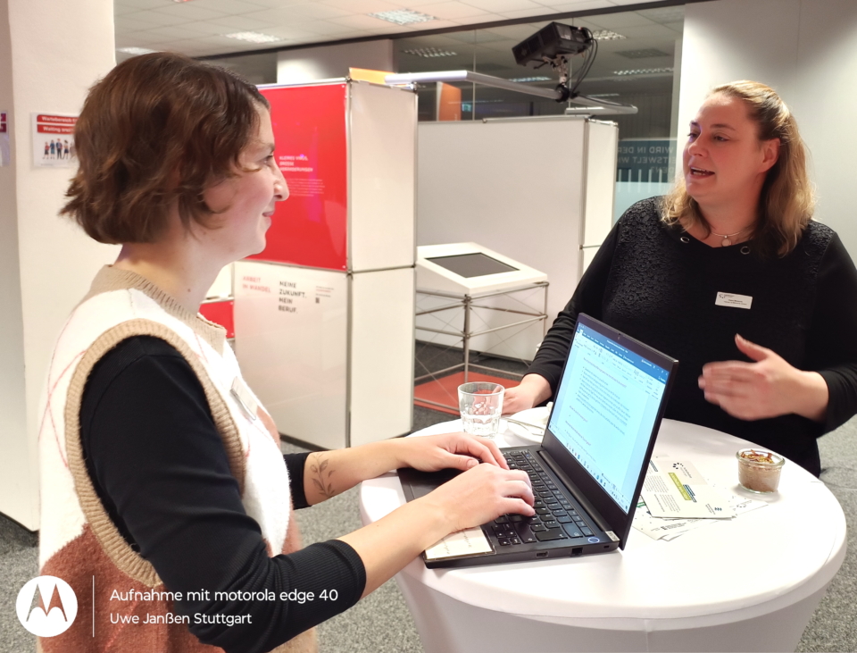 Wirtschaftsförderung Region Stuttgart GmbH Veranstaltung Personalabbau und Fachkräftemangel 09.10.25, Interview Frau Messerle, Sandra Authenrieth/WRS