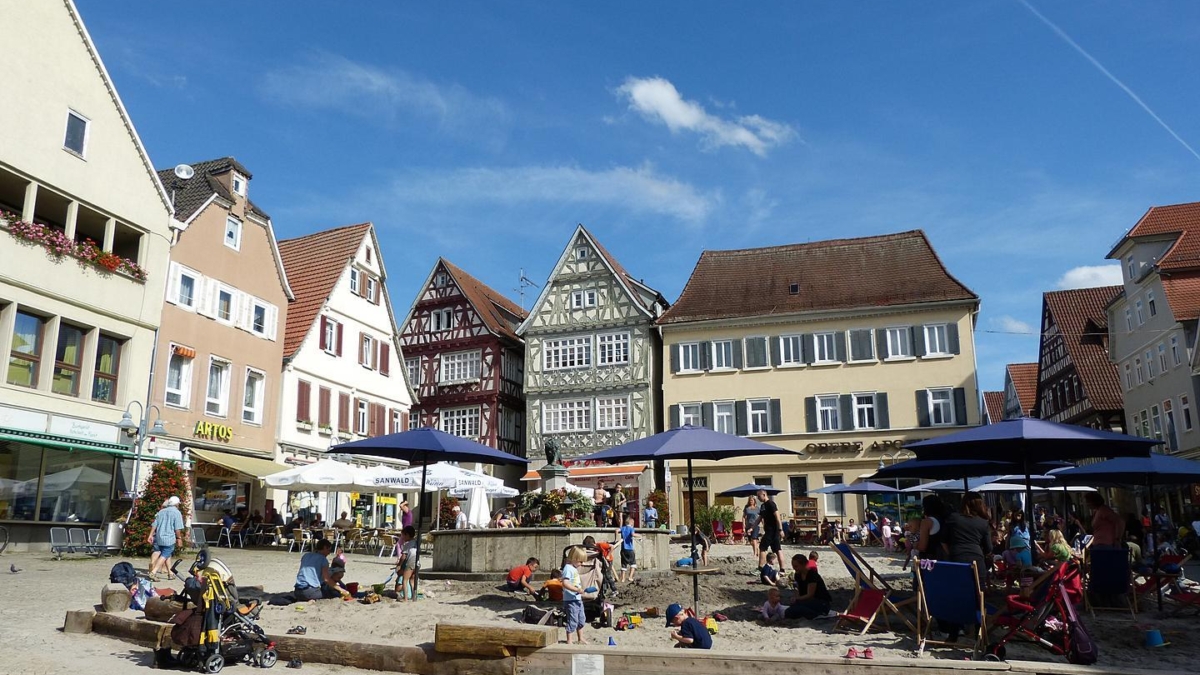Strandleben in historischem Ambiente (Foto: Vaihingen/Enz)